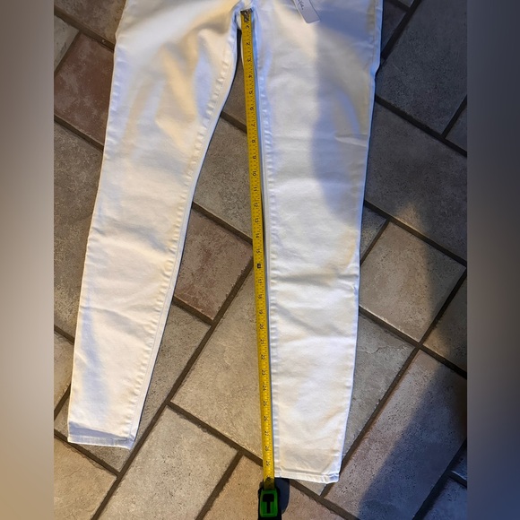 New with Tags Kut from the Kloth size 2 white denim Mia Toothpick Skinny - Picture 11 of 16